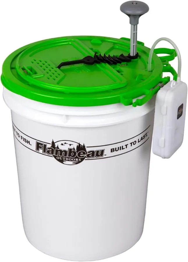 Flambeau Bait Bucket Aerator — bucket lid with net and aerator