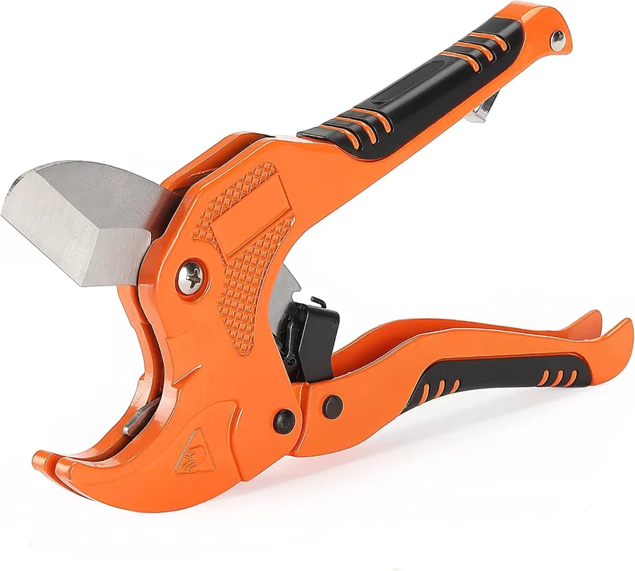 Bates PVC Pipe Cutter — ratchet action with a rubber textured handle