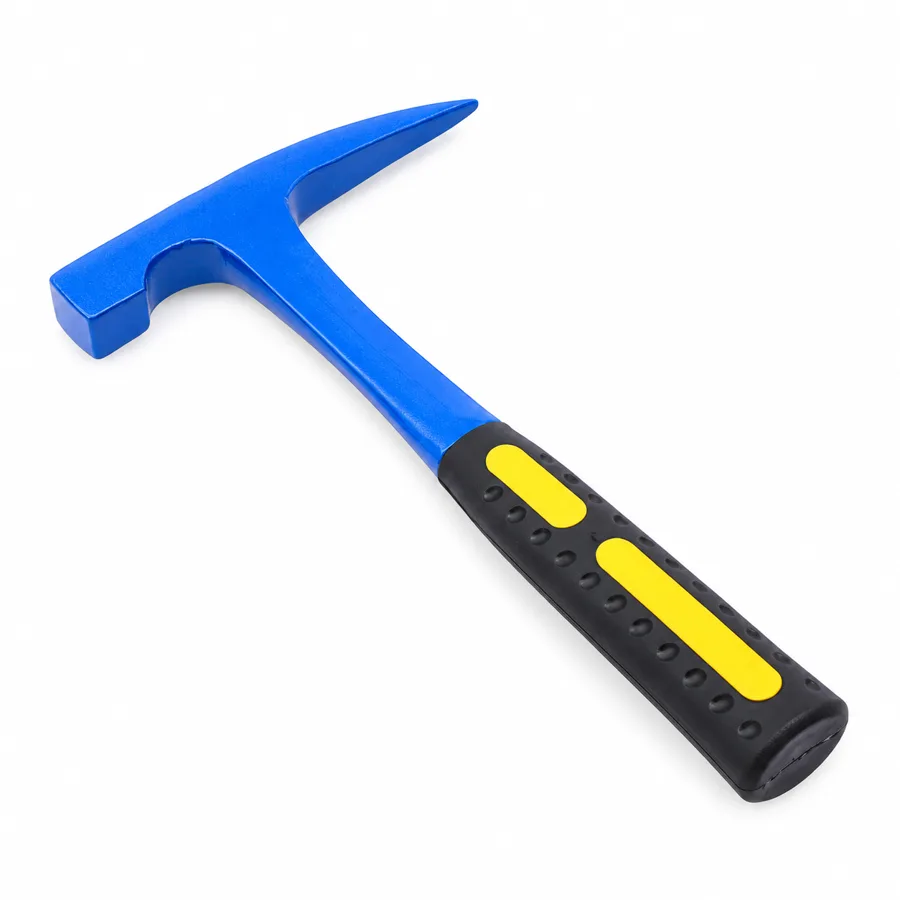 Strikesolid — one-piece steel head that stays on through every swing