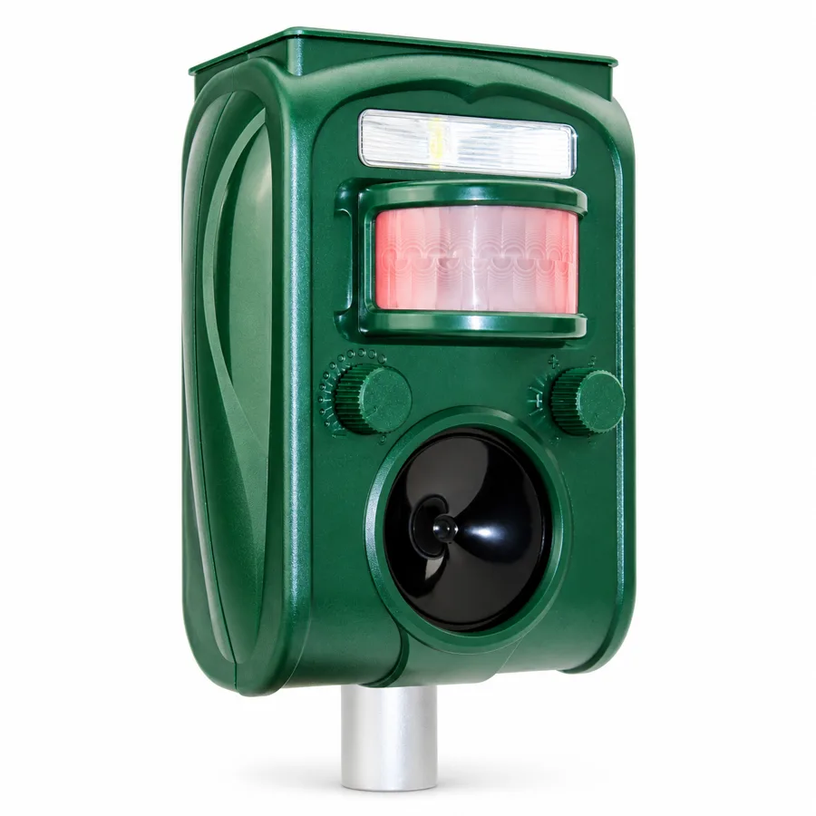 YardHush — a cat setting with motion sensor and flashing LED